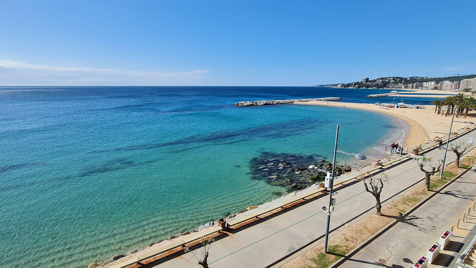 vistas_al_mar_1_apartamento_playa_tercero_vista_mar_primera_linea_torre_valentina
