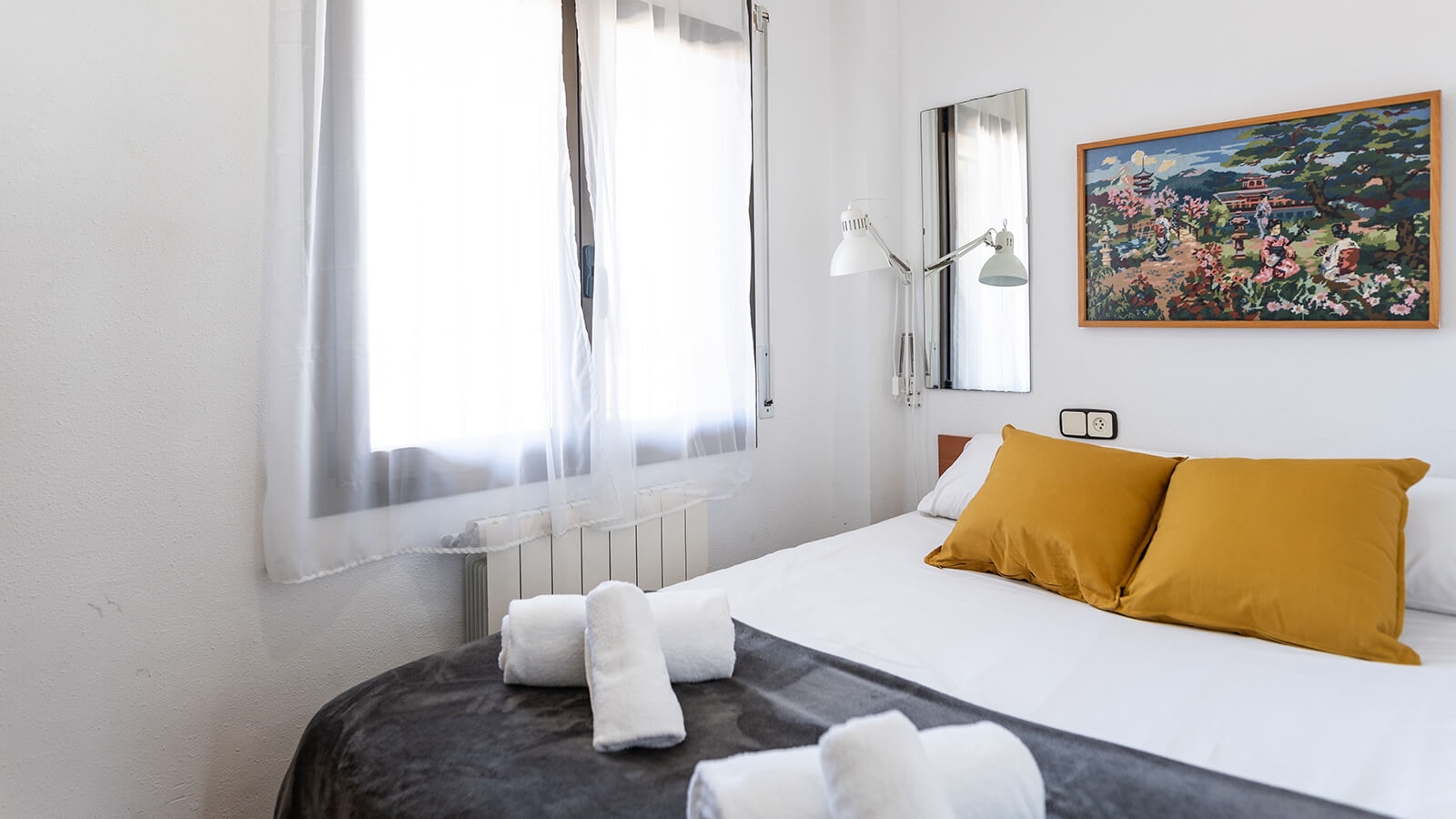 dormitorio-1-apartamento-play-3-habitaciones-vista-mar-primera-linea-torre-valentina