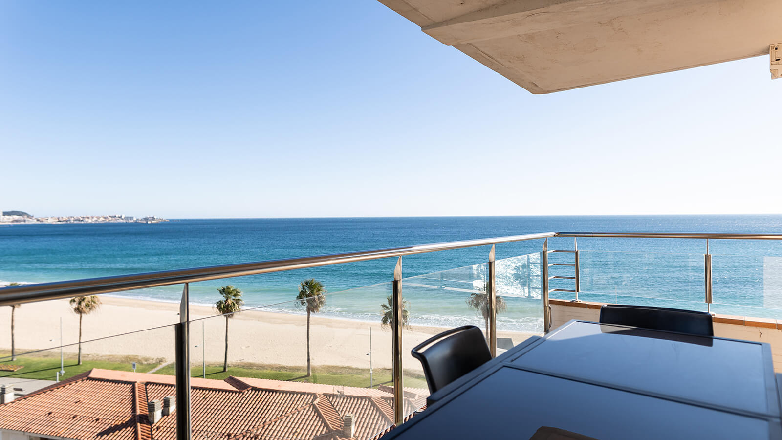vista-terraza-front-de-mar-primera-linea-torre-valentina
